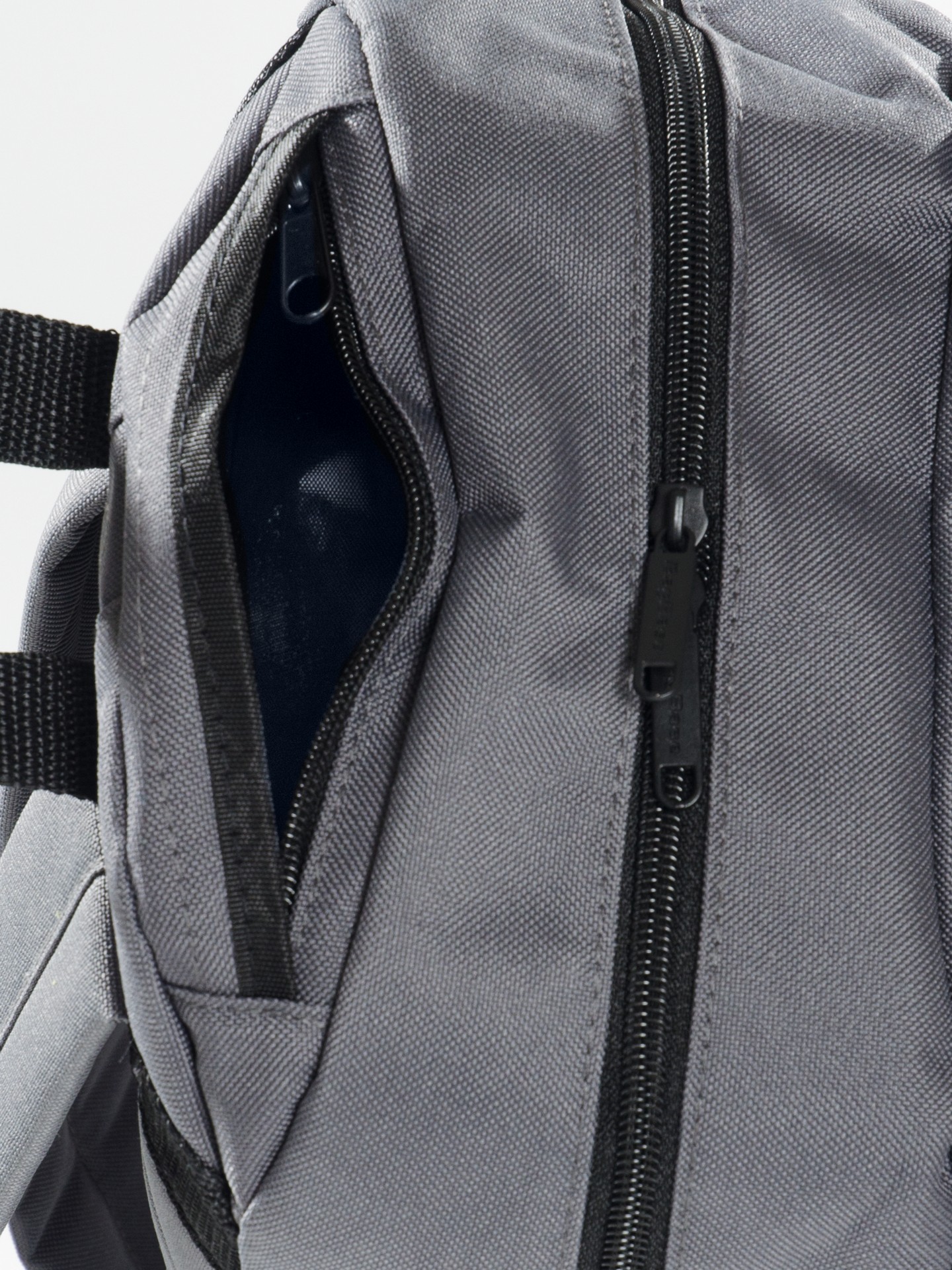 Rucksack mit Bestickung NWTU